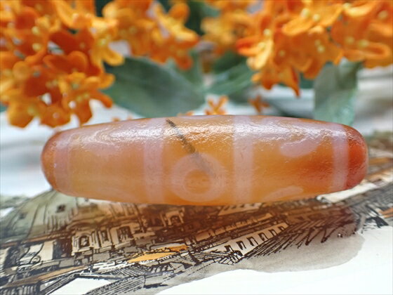 【チベット天珠】 蓮師法器天珠 橙 【鉱物入り】 【一点物】