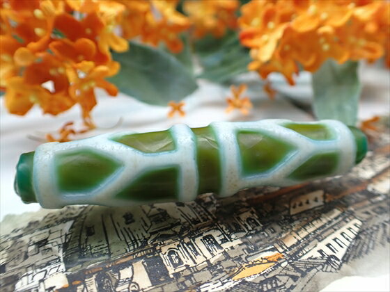 【チベット天珠】 亀甲長寿天珠 緑 【一点物】