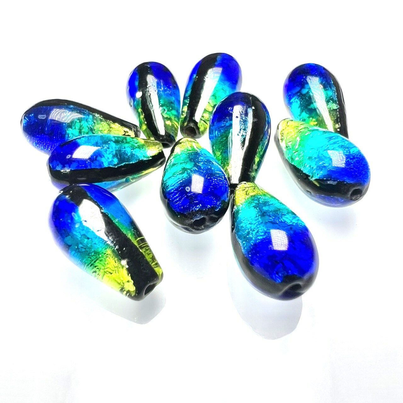 ケラママリン しずく 8mm*15mm 10粒セット ホタルガラス ドロップ とんぼ玉 蓄光 夜光タイプ 送料無料