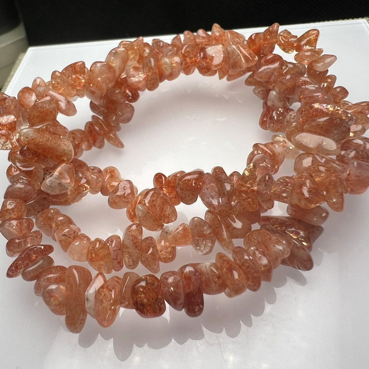 マイカサンストーン さざれ石 6-8mm 1連分 ブレスレット2本分