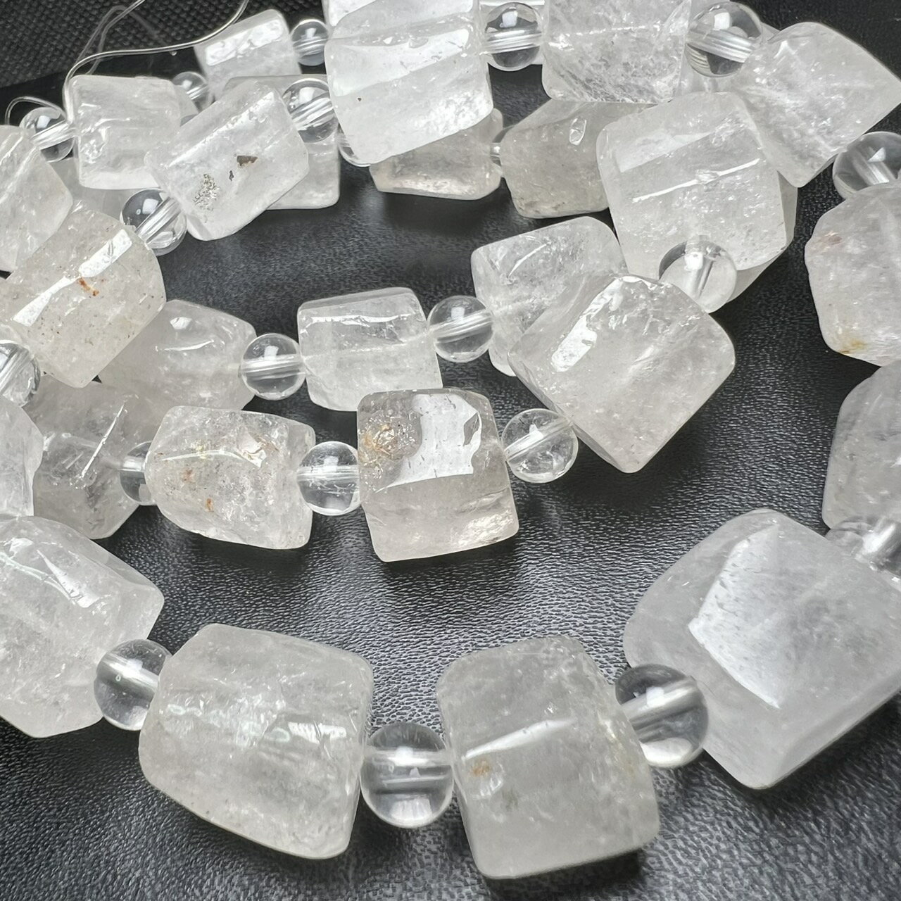 天然水晶 大粒 タンブル型 10mm-13mm ブレスレット1本 送料無料