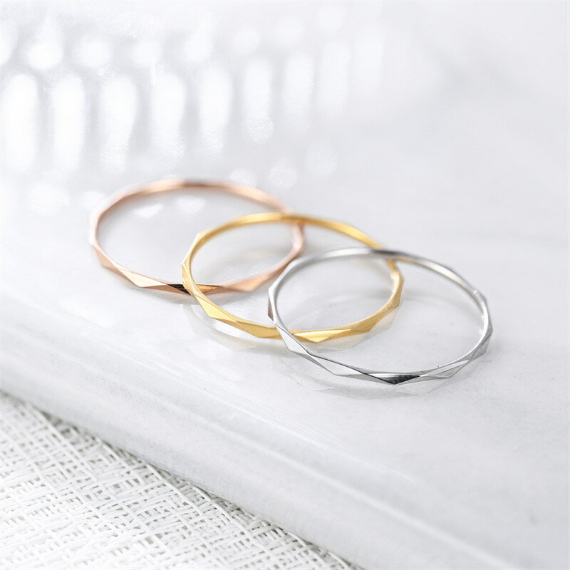 金属アレルギー対応 サージカルステンレス リング 指輪 レディース 医療用 ステンレス ピンキーリング キラキラ アクセサリー 金属アレルギー ニッケルフリー 安心 316L ステンレス お風呂 つけっぱなし 金属アレルギー対応リング