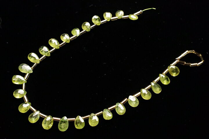 スフェーン　ペアカット　連売りビーズ21センチ(インド加工)