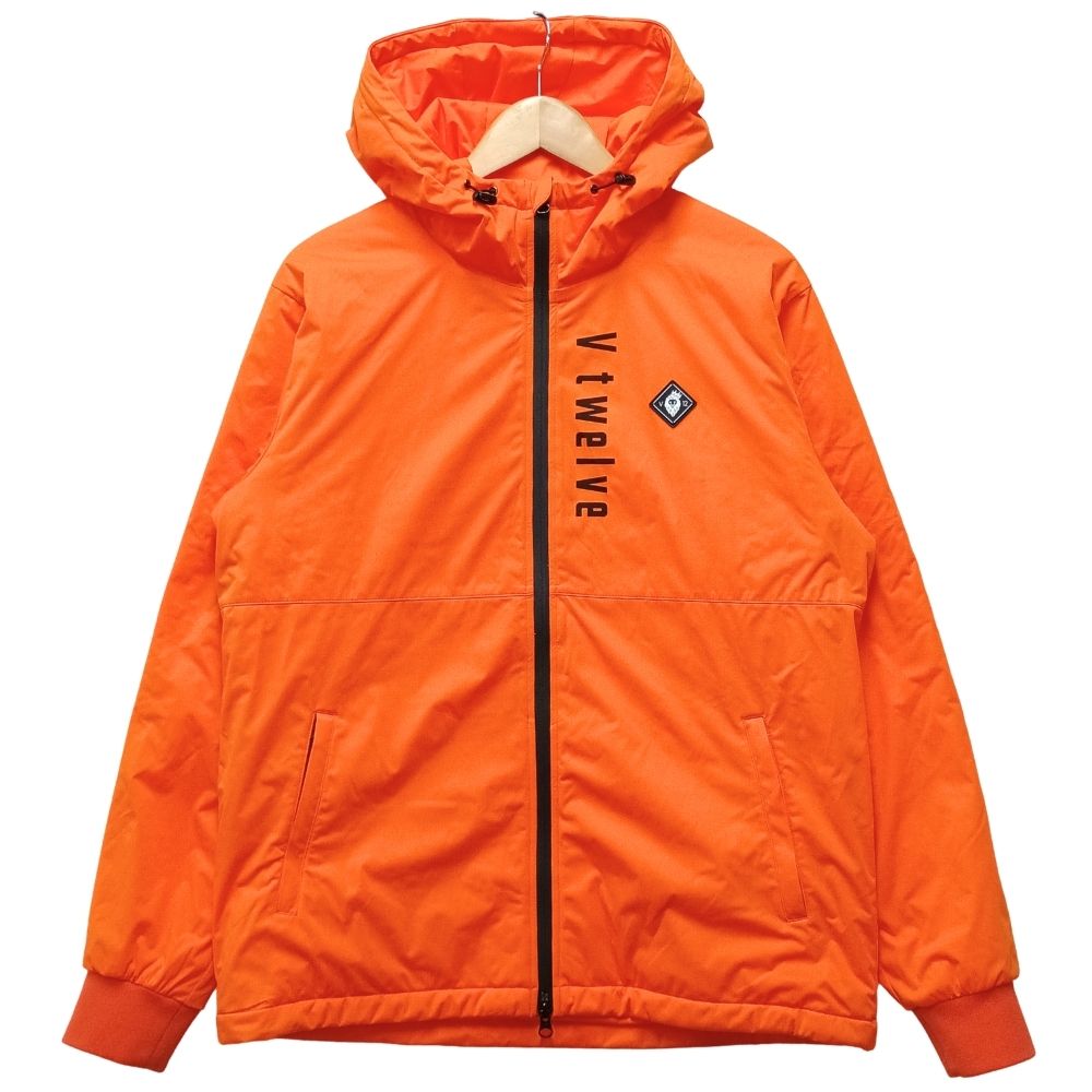 商品名 NO BRAND ノーブランド 品番 V122420-JK14 V12 ヴィ・トゥエルヴ LIVE JKT 中綿 フードブルゾン ゴルフウェア 画像の品質タグ参照 オレンジ L 正規品 / 54824【中古】 対象 メンズ 色 オレンジ サイズ L サイズ詳細 表記サイズ：L着丈：約69cm肩幅：約49cm身幅：約57cm袖丈：約64cm備考：平置き、背面で採寸。 多少の誤差はお許し下さい。 状態ランク B 状態詳細：汚れ等なく、多少の着用感・使用感ぐらいな比較的美品な商品 美ユーズド品です。 状態ランク詳細 S=タグ付きの新古品、未使用品のもの A=タグなし、試着程度の未使用品に近いもの AB=全体的に着用感・使用感が見られず、汚れやダメージがほとんどない、新品同様の綺麗な商品 B=汚れ等なく、多少の着用感ぐらいな比較的美品なもの BC=全体的に中古品としての着用感・使用感と若干の汚れが見られるものの、一般的な中古の商品 C=多少の汚れ、キズ、着用感が見られるもの D=汚れ、キズなどのダメージが目立つもの 付属品 なし 注意事項 「何cmの人に合うか？」という質問が多数ありますが足の大きさや体系、服装に個人差がありますので記載された実寸をお手持ちの靴や服と測り比べて検討して下さい。 パンツ等の裾上げに関しても当方にも分かりかねる場合がありますので、そちらも実寸サイズでご検討してください。 色の具合はモニターの性能、設定にもよります。 当方の出品物は殆どが買取によるOLD、USED商品です。程度、状態に関しては個人差があります。 出品の際には商品確認をしダメージは記載しておりますが、細かな擦れ、薄汚れ、目に付きにくいピンホール等はご了承下さい。 また、ニオイに関しては感じ方に個人差がありますが、生活臭、タバコ、香水、ペット、商品の劣化臭等のにおいがひどいものには状態説明のほうに記載しますが、ある程度のものに関しては記載はいたしませんのでご了承のほどよろしくお願い致します。 配送方法 宅急便（ヤマト運輸）の元払い発送のみ対応で、120サイズ以上から着払い発送対応とさせていただきます（その際はタイトルに記載させていただきます）。また、複数落札の場合は同梱包不可で、1点ずつの発送対応となります。ご了承のほど宜しくお願い致します。 その他 スマホ等のモバイルでご覧のお客様は、PC用の画面に一度切り替えて詳細をご覧いただきますよう宜しくお願い致します。