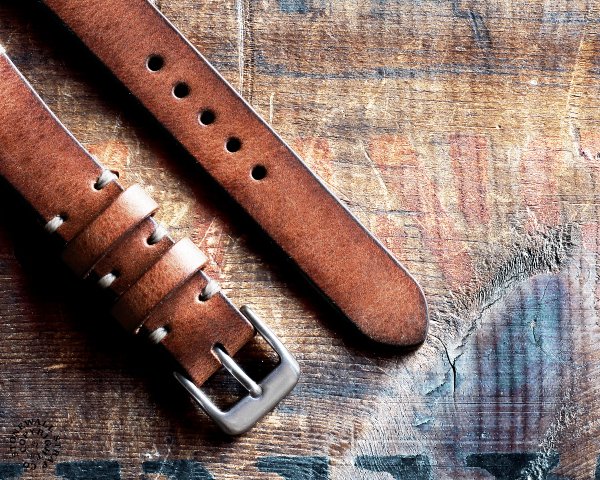 STONEWALL for SUBMARINER Strap ヴィンテージ ウィスキー x ナチュラル カテゴリ : サブマリーナ 専用 ロレックス ROLEX サブマリーナー レザー ベルト 革 バンド アンティーク 時計ベルト 時計バンド 茶 バネ棒 ミリタリー 国産 日本製 オーダーメイド 対応 : 20mm
