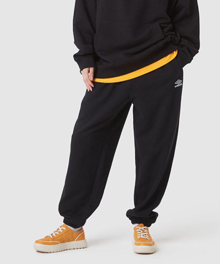 【公式】 アンブロ 【UMBRO KOREA】 HERITAGE SWEAT PANTS スウェットパンツ 裾コード サイズ調整可 肉厚 メンズ 韓国 ウェア ジャージ スウェット サッカー フットボール スポーツブランド 2023年秋冬モデル ULUWKG20