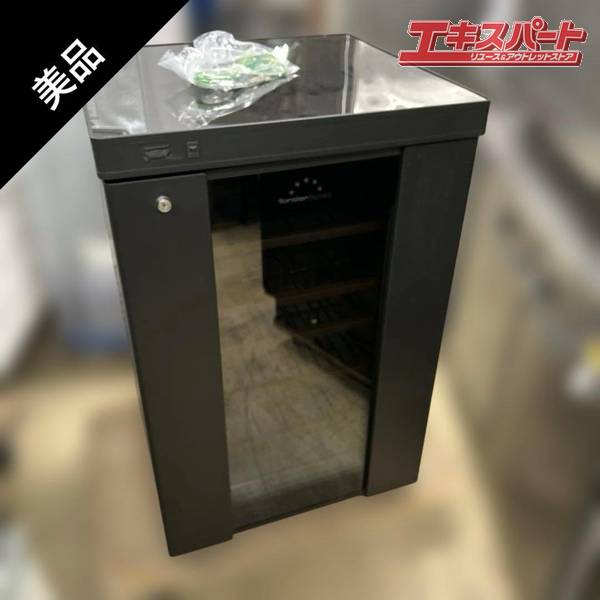 商品説明※他ECサイト・店舗でも併売しているため、購入タイミングによりキャンセルさせていただく場合がございます。予めご了承ください。Forster Japan/フォルスタージャパン ワインセラー 36本 2023年製 戸塚店【仕様】サイズ　...