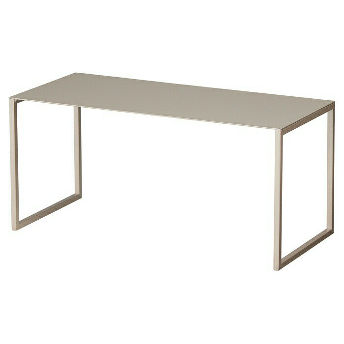 スチール製コの字ラック W45cm 1台角パイプを使用したスタイリッシュなデザインのディスプレイ台。落ち着いたゴールドの色味が高級感を演出します。コの字 ラック ディスプレイラック オープンラック 卓上 棚 机上 シンプル おしゃれ コの字型