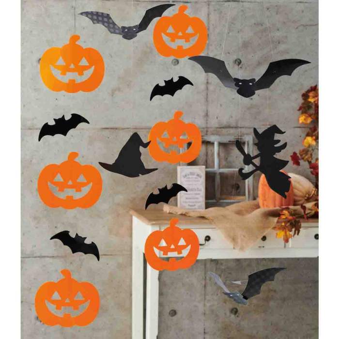 【3個セット】ハロウィンモチーフハンギング ウィッチハロウィンモチーフのシルエットの吊り装飾です。たくさん吊るして店内を簡単にハロウィン空間に。送料無料 ハロウィン 飾り 置物 吊り下げ ディスプレイ オブジェ 装飾の商品画像 2