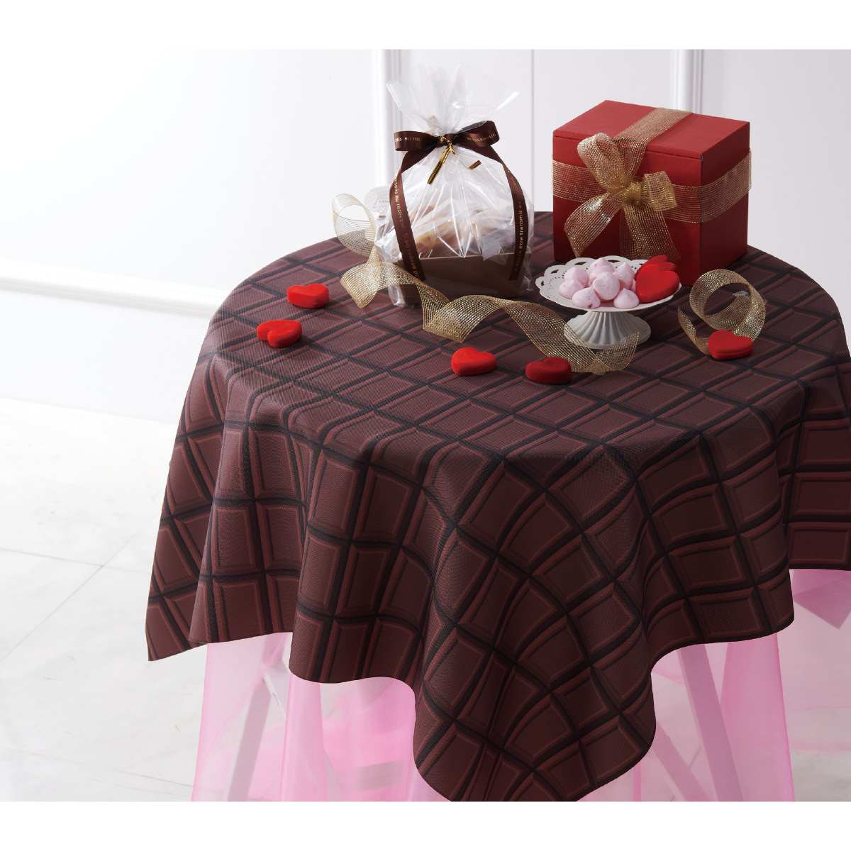【5%OFFクーポン有り！楽天SS期間中♪】テーブルクロス チョコレート柄 100x100cm 1枚 ...