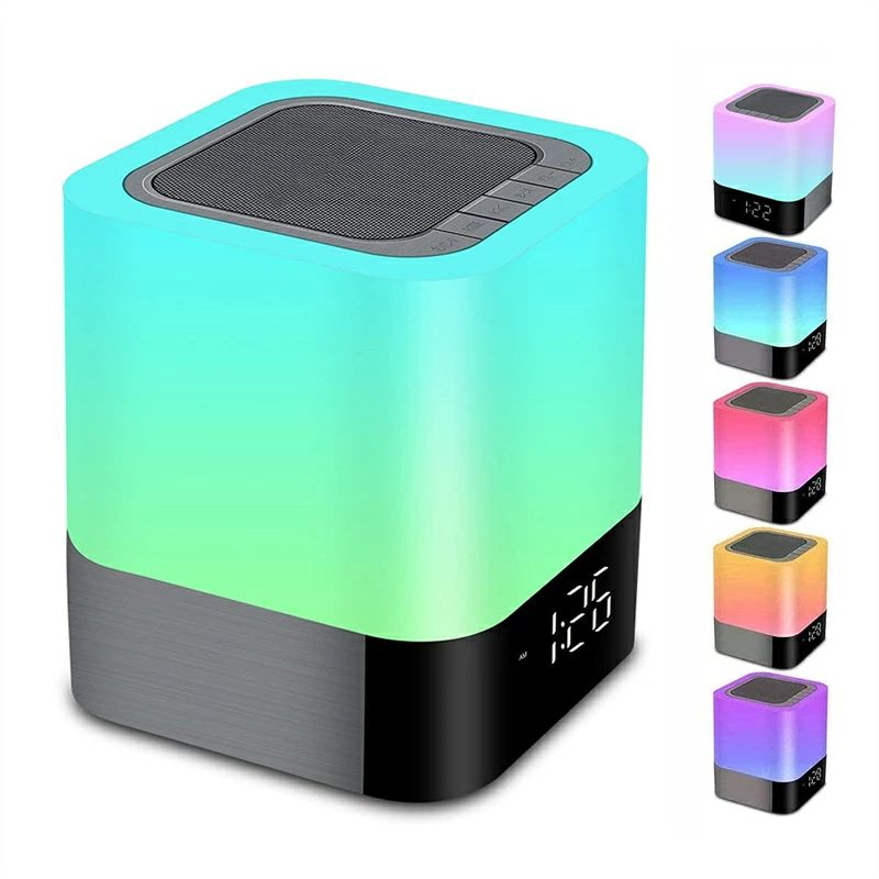 商品情報 商品説明 【多目的で実用的なデザイン】---このスピーカー bluetoothは複数のモードがあります。デジタル時計+目覚まし時計 子供 +HiFi bluetoothスピーカー+タッチセンサー式ナイトライト+ MP3プレーヤー+bluetoothモードハンズフリー通話。 パーティー、寝室、屋外活動に最適です。Bluetooth スピーカー クロック ランプ はキャンプ、ハイキング、パーティーなど屋外活動に使用できます。スピーカー ランプは、野外活動に照明と音楽を提供できます。 【Bluetooth接続・優れた音質】---このbluetoothスピーカー ライトはほとんどのBluetooth対応デバイスと簡単に接続できます、AUXライン入力、マイクロSDカード、USBフラッシュドライブもサポートします。ブルートゥーススピーカーは印象的なHiFi大音量を持ち、最高音量でも歪みのないクリアなサウンドと優れた重低音を生み出します。独自の低音技術の助けを借りて、超高品質の音楽を楽しんだり、夜に寝室でオーディオブックを聴いたり、料理や運動をしながら音楽を再生したりできます。 【48色ベッドサイドランプと雰囲気ライト機能】---このBluetoothスピーカーライトの上部の金網をタッチします、ライトの色を変えられる。調整可能な3レベルの明るさ、夜間の哺乳やおむつの交換等ができて非常にお役に立てます。暖かいLED常夜灯はクラシックな白色デザインを采用し、快適な環境を作り出し、あなたを甘い夢に連れて行きます。雰囲気ライトは48色オプションで、頂部のタッチスイッチを長押しでなによりも色の移り変わりが滑らかで綺麗なグラデーションを演出してくれます。特定の色を選びたいとき、上部の金網を長押し、この色が現れるまで押し続け、離します。