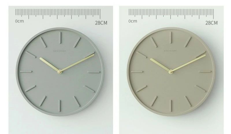 現代のシンプルな柱時計:暇と銅の11寸刻の新型の家具の時計の創意的な暇と北欧のセメントの時計