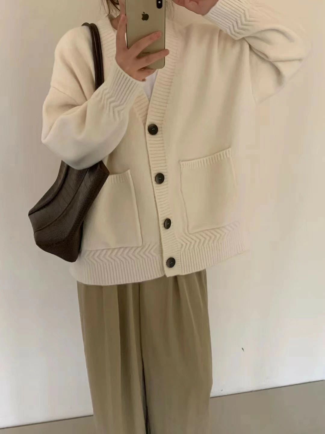 大きいサイズ 軽い 薄手 肌に優し Vネック 長袖 履きやすい 羽織り 体型カバー 着痩せ トップス レディース