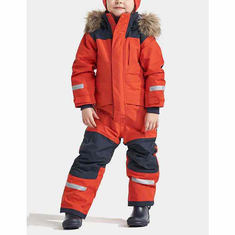 防寒 キッズスキーウエア ジャンプスーツ 女の子 スキーウエア 男の子 つなぎ アウター 雪遊び ワンピース スケート 3