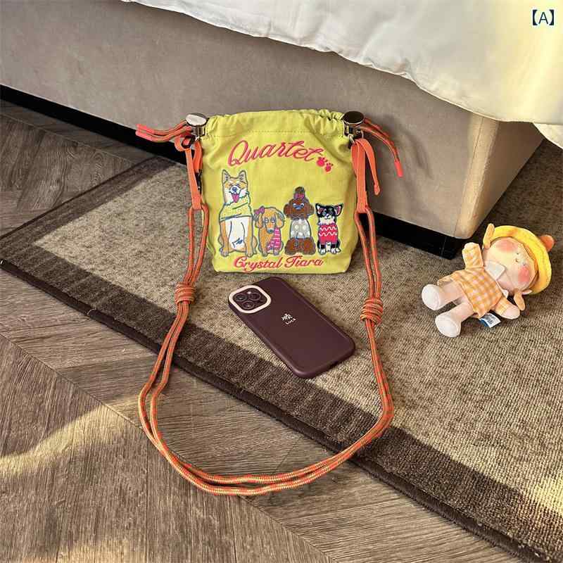 樂天商城 - ボディバッグ ポシェット イエロー チェーン クロス 携帯電話 グレー 夏 キー 小銭入れ ブラック 刺繍 縦型