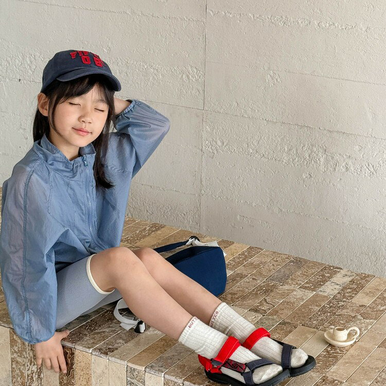 ストア石丸のアウトドア パーカー ジュニア 紫外線対策 子供 可愛い キッズ トップス 男の子 ファスナー ラッシュガード 服 日焼け止め｜アングル2