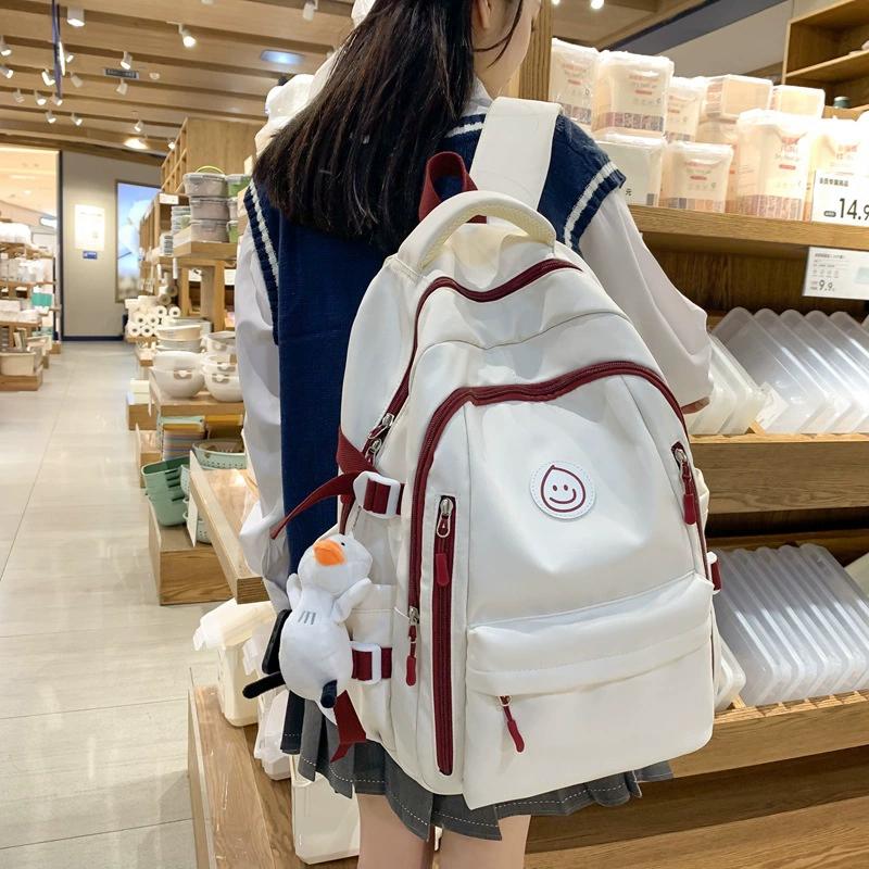 女性用 男性 リュックサック 普段使い アウトドア 軽量 通勤 通学 大きめ おしゃれ 白 黒 大学生 高校生 中学生 大人 カジュアル