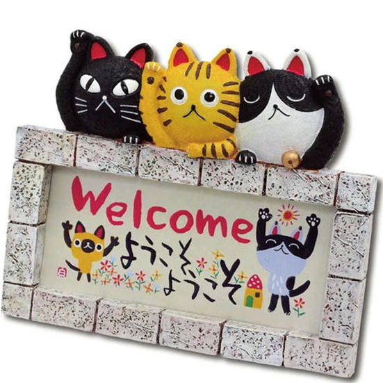 送料無料 ウェルカム ボード【奈良の人気作家】糸井 忠晴 ネコ 猫 和風＜樹脂製＞立体 トリオ ようこそ ウェルカム プレゼント 御祝 ギフト