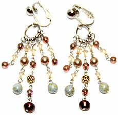 ビーズアクセサリー・チェコビーズのロングフリンジイヤリング（アンティークブロンズ）