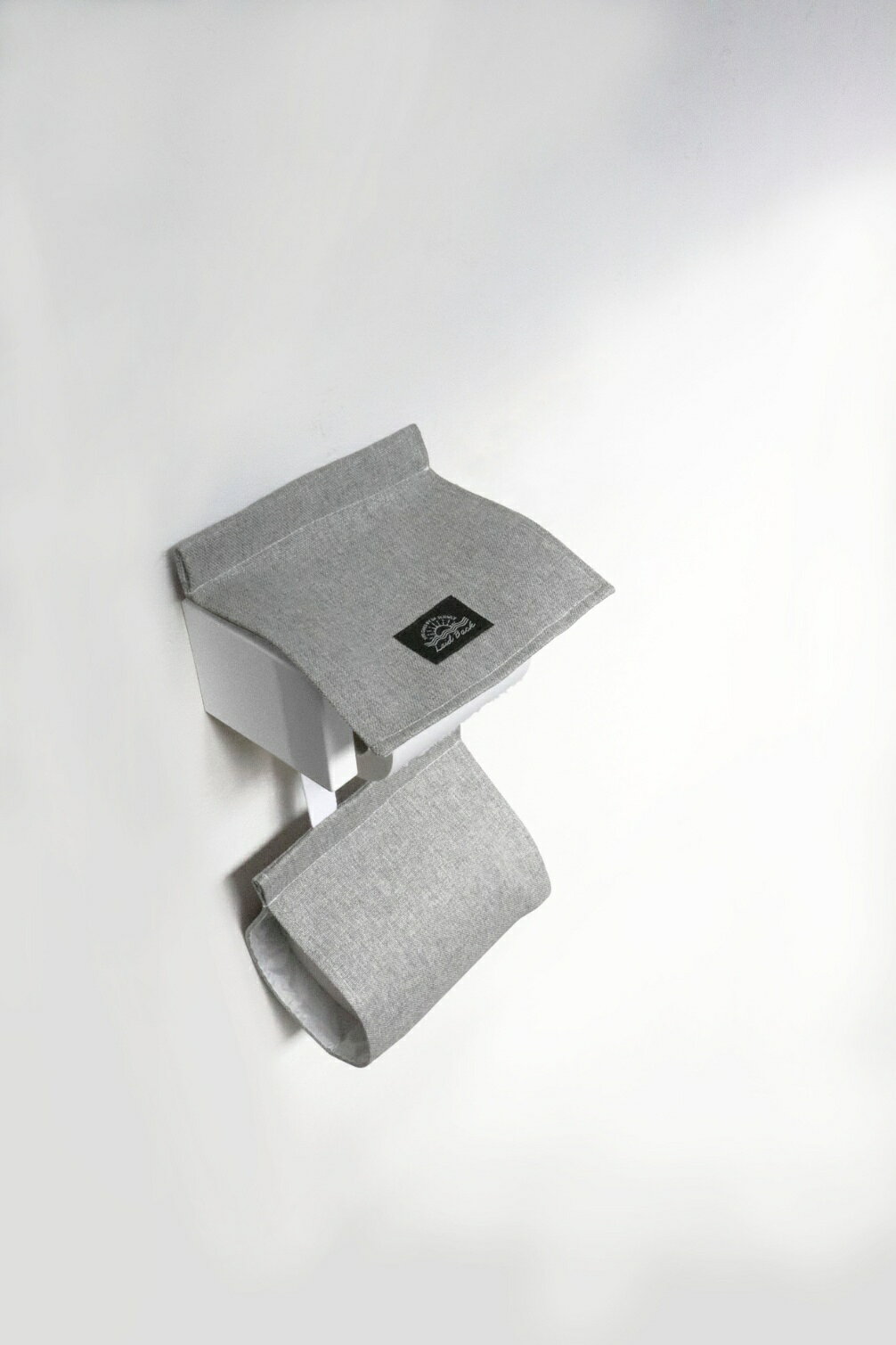 オカトー Laid Back ペーパーホルダーカバー デニムグレー 【トイレ トイレットペーパー カバー レイドバック デニム風 生地 シック デザイン 色合い 洗濯 OK】