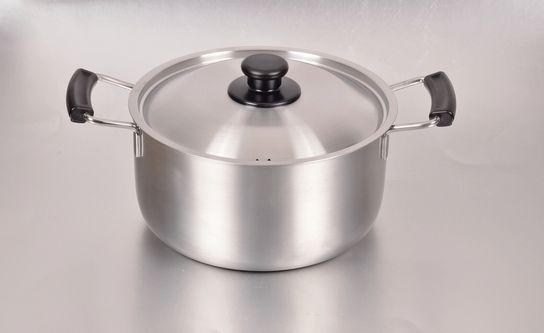 【2160円以上送料無料】 パール金属 メイドインジャパン　（IH対応）ステンレス製両手鍋22cm HB-1885