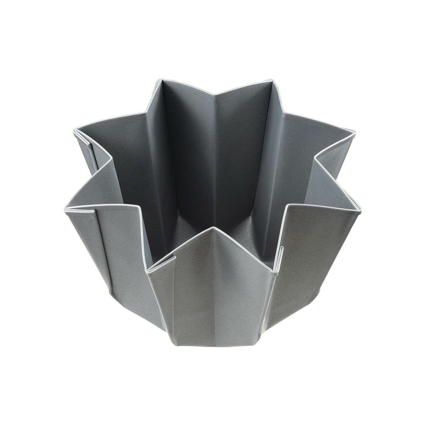 パンドーロはイタリアの伝統的なクリスマスのイースト菓子。 星型の可愛い大きなお菓子やパンが焼けます。 熱伝導率の高いアルミニウムにフッ素樹脂を2度塗りしています。 型抜けがよく、こびりつきにくくて洗うのも簡単です。 ■サイズ：幅180×奥行...