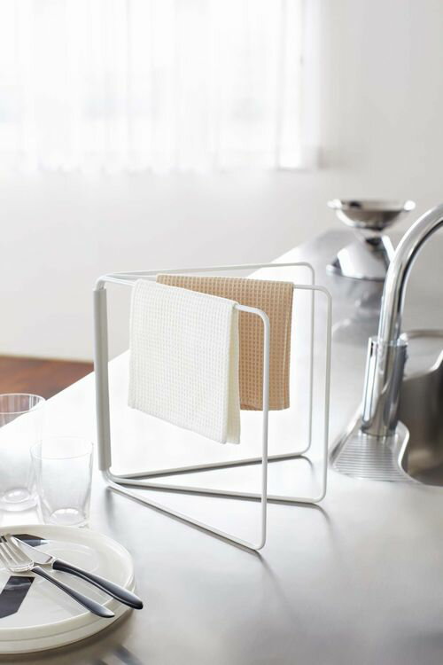 スリムに収納できるキッチンシリーズです 山崎実業 折り畳み布巾ハンガー 079792 プレート 贅沢品 ホワイト