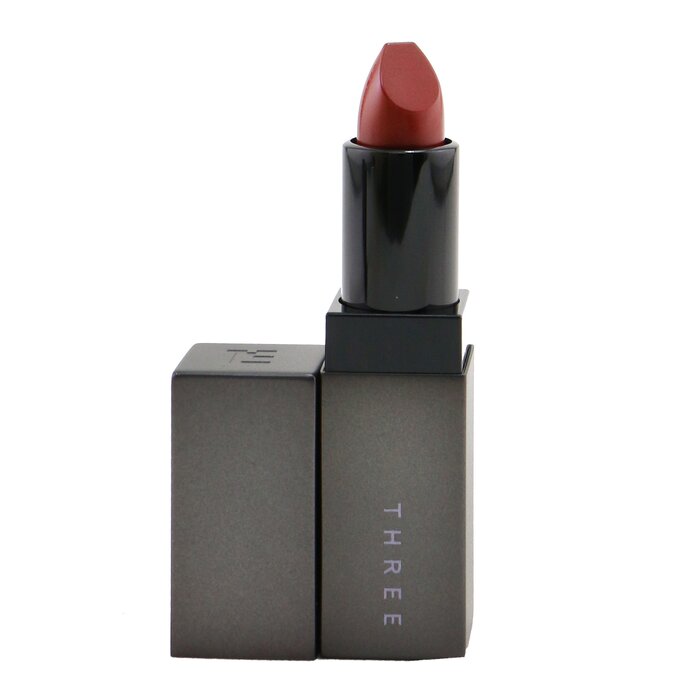 【月間優良ショップ】 スリー THREE THREE Daringly Distinct Lipstick - # 10 Inner City 4g/0.14oz【海外通販】