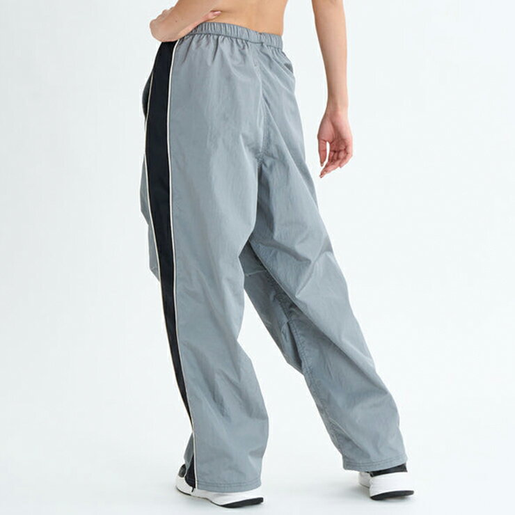 ROXY ロキシー ボトムス パンツ レディース パラシュートパンツ ボリューム 撥水 ナイロンパンツ エクササイズ フィットネス ジム スポーツ ダンス ヨガ ウェア ブラック グレイ カーキ RPT254543