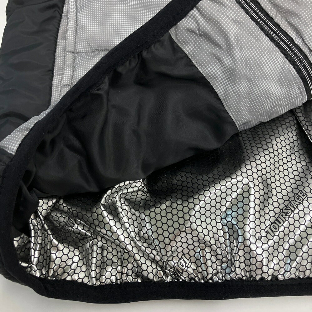 中古ゴルフウェア通販STSTのTOUR STAGE ツアーステージ 中綿 ジップジャケット 総柄 グレー系 M 【中古】ゴルフウェア メンズ｜アングル3
