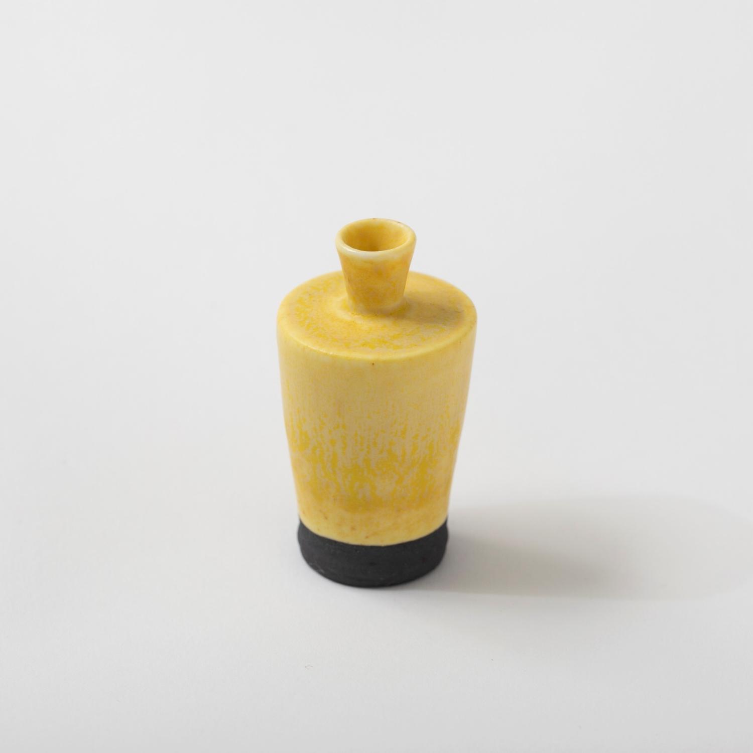 POTPURRI/ART PIECE Flower vase No2 YELLOW