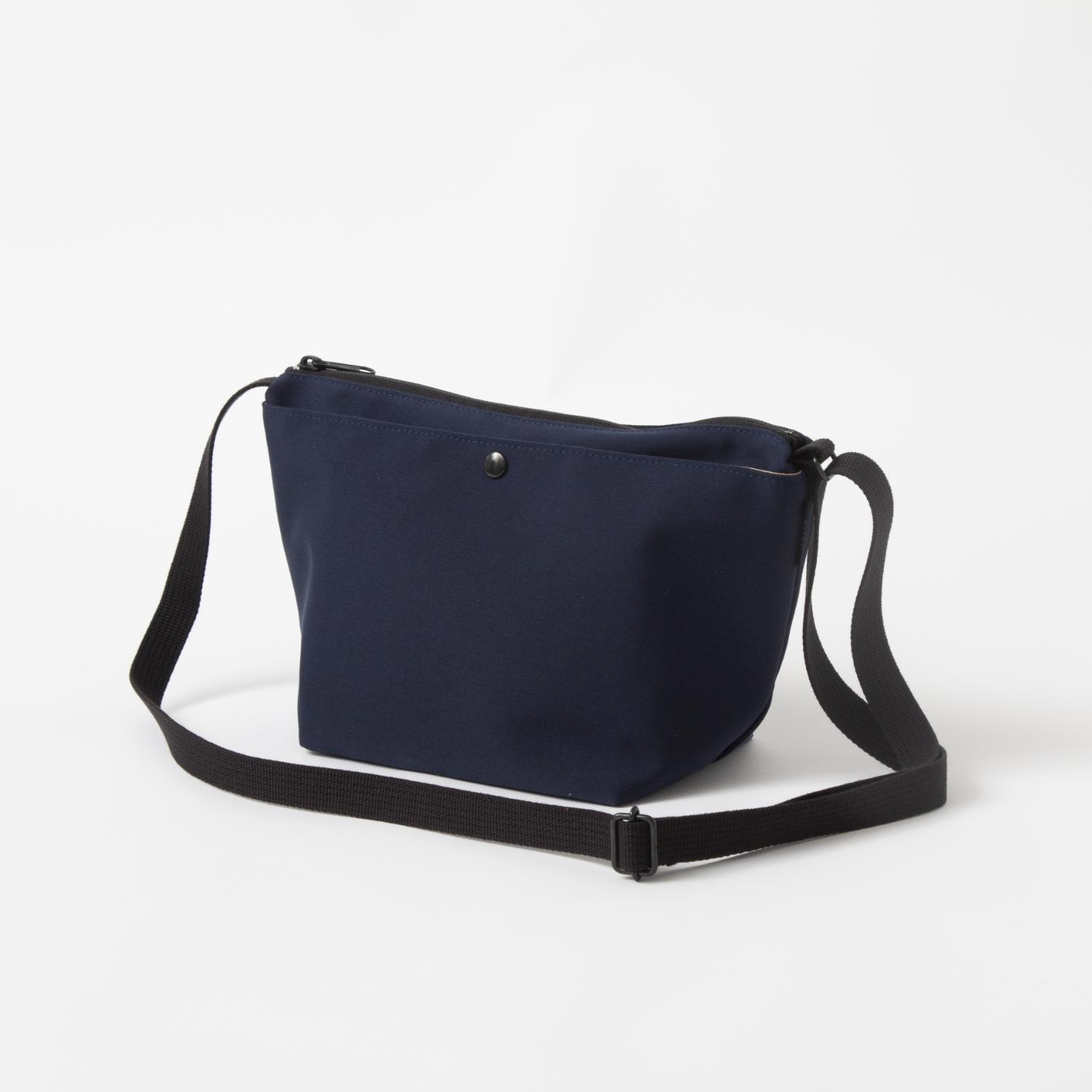 SiiLo/Every ショルダーバッグ ネイビー
