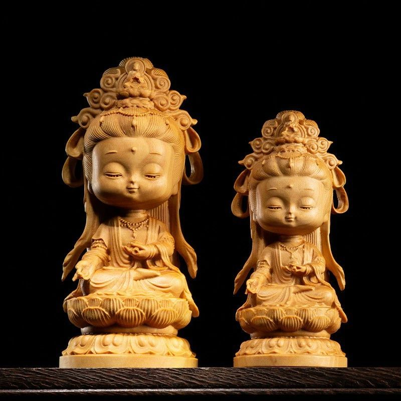 △ 製品材質：ツゲの木 △重量：約56g / 155g △製品サイズ：9.5cm/13.5cm △ 幅広いご利益をもたらす守護本尊。仏壇用のご本尊・厄除けのお守りとして、また趣きあるインテリアとして、日々の暮らしの中でお楽しみ頂けるサイズとなります。 △ 観音菩薩は「観音さま」と呼ばれ、昔から広く民衆に親しまれています。「観音経」の中で観音菩薩は施無畏者であると言われていて、一切の衆生(しゅじょう)を救ってくれる現世利益の仏様です。 ◇保証期間：到着日から1ヶ月以内にご連絡ください ※お客様ご都合の交換と返品は、お承っておりませんのであらかじめご了承ください。 ※ご注文の商品が「不具合がある」など当社原因による場合には、 商品到着後「1ヶ月以内」に電話もしくはメールにて ご連絡いただいた商品は交換または返品を受け付けさせていただきます。 ◇お客様都合によるキャンセル（商品発送前） ご注文から30分以内は、理由の有無を問わず購入履歴からキャンセルすることが可能です。 なお、当店では、ご注文から30分以上過ぎた場合、お客様都合によるキャンセルは承っておりません。 あらかじめご了承ください。 ◇ 配送方法について ◇ ※ 発送後のキャンセル・送付先の変更はできません。 ※ 届かない場合や、転居による紛失に関しての補償は一切ありません。 ご注文前に、送付先に誤りがないか、部屋番号抜け等がないかを必ずご確認ください。 ※ 長期不在・表札がない・表札や郵便受けに書かれたお名前がご注文者のお名前と異なる場合、 お届けができず自動的に返送となる場合がございます。 返送された場合、返送・再配達にかかる送料はお客様負担となります。ご了承ください。 ◇ 注意事項 ◇ ※ ご利用のモニターによって、実物とすこし異なる色に表示される場合がございます。 ※ 全商品、北海道・沖縄・離島は別途 送料が掛かります。 ※ ラッピング対応しておりませんので、ご了承ください。 ※ 説明書は日本語化されていません。 ※輸入品の為予告なくパッケージや仕様が多少変更される場合があります。 ご了承ください。 ※本商品は新品未使用品ですが、輸入品のため、汚れや傷・ムラがある場合がございます。ご了承ください。