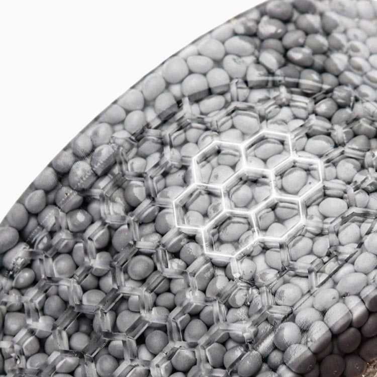 【商品名】シークレットインソール 【素材】コットン シリコン TPU粒 その他 【サイズ】1.0cm 1.5cm 2.0cm 【特徴】普段履いているシューズに入れるだけで身長UPUP!! クッション性に優れたTPU粒を使用。適度な弾力が体圧を均一に吸収し分散して支えます。長時間歩いたり、立ちっぱなしでも快適に過ごせます♪ カカト部分だけのインソールで装着が簡単！ 立ち仕事や街歩き、ウォーキングにピッタリなインソールです。 サイズ F左右セット サイズについての説明 【サイズ】1.0cm 1.5cm 2.0cm 素材 【素材】コットン シリコン TPU粒 その他 色 灰(女1.0cm) 灰(女1.5cm) 灰(女2.0cm) 灰(男1.0cm) 灰(男1.5cm) 灰(男2.0cm) 桜(女1.0cm) 備考 ●サイズ詳細等の測り方はスタッフ間で統一、徹底はしておりますが、実寸は商品によって若干の誤差(1cm～3cm )がある場合がございますので、予めご了承ください。 ●製造ロットにより、細部形状の違いや、同色でも色味に多少の誤差が生じます。 ●パッケージは改良のため予告なく仕様を変更する場合があります。 ▼商品の色は、撮影時の光や、お客様のモニターの色具合などにより、実際の商品と異なる場合がございます。あらかじめ、ご了承ください。 ▼生地の特性上、やや匂いが強く感じられるものもございます。数日のご使用や陰干しなどで気になる匂いはほとんど感じられなくなります。 ▼同じ商品でも生産時期により形やサイズ、カラーに多少の誤差が生じる場合もございます。 ▼