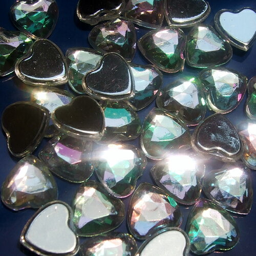 【訳あり・在庫処分品】在庫処分 オーロラ ハート型ストーン 7×6mm 20粒入り