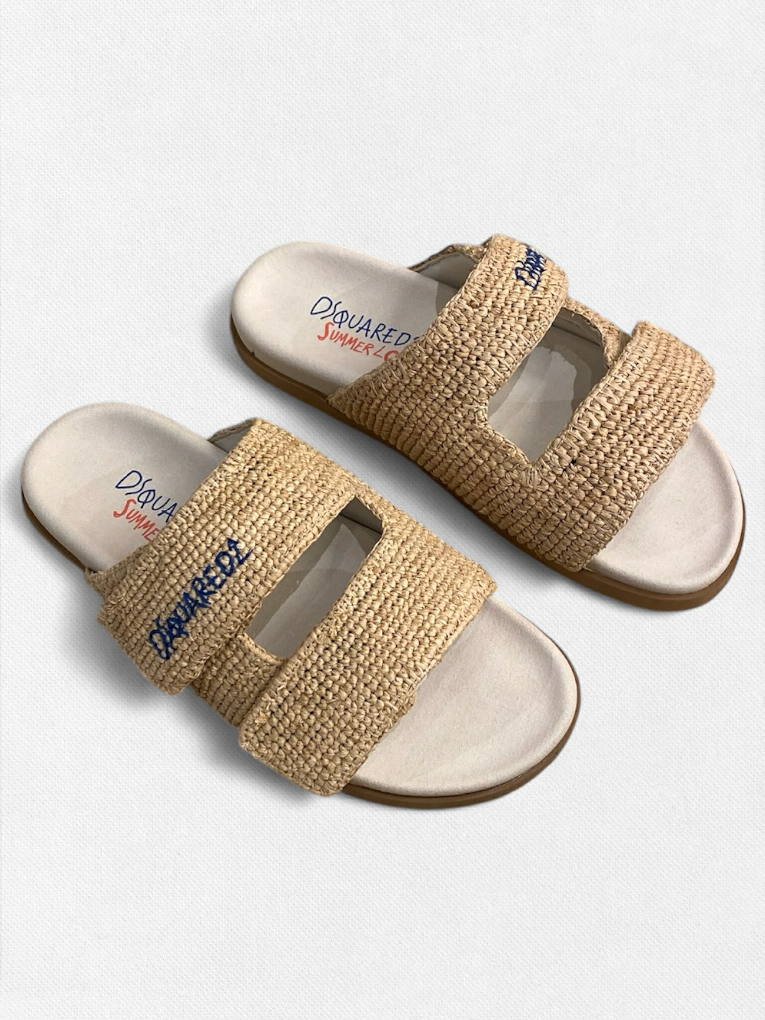 Rakuten - 【定価94,600円(税込)】DSQUARED2 ディースクエアード Summer Lovers capsule collection 遊びの効いたラフィア地にロゴ刺繍で大人のコナレ感溢れるベルクロストラップサンダル 靴 Strap Sandals ラバーソール S82FSM0083SJ28908368 ユニセックス レディース メンズ