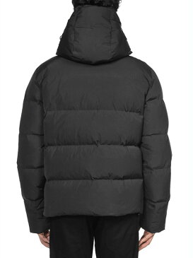 【定価165,000円(税込)】DSQUARED2 ディースクエアード 都会的なシルエットラインと大人の遊び心溢れるロゴデザインが光る!ブランドロゴライン入りダウンジャケット デカロゴ ブラック S71AN0244 42 44 46 48 50 52 54 56 メンズ イタリア製 アウター