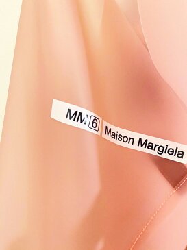 【定価61,600円(税込)】MM6 Maison Margiela 　エムエムシックス 　メゾンマルジェラ 　春らしいカラーリング！ラグジュアリーカジュアルを演出するブランドロゴ入りレザーハンドル巾着型ビニールバッグ　クロスボディバック　ピンク　イタリア製　S54WD0039　レディース