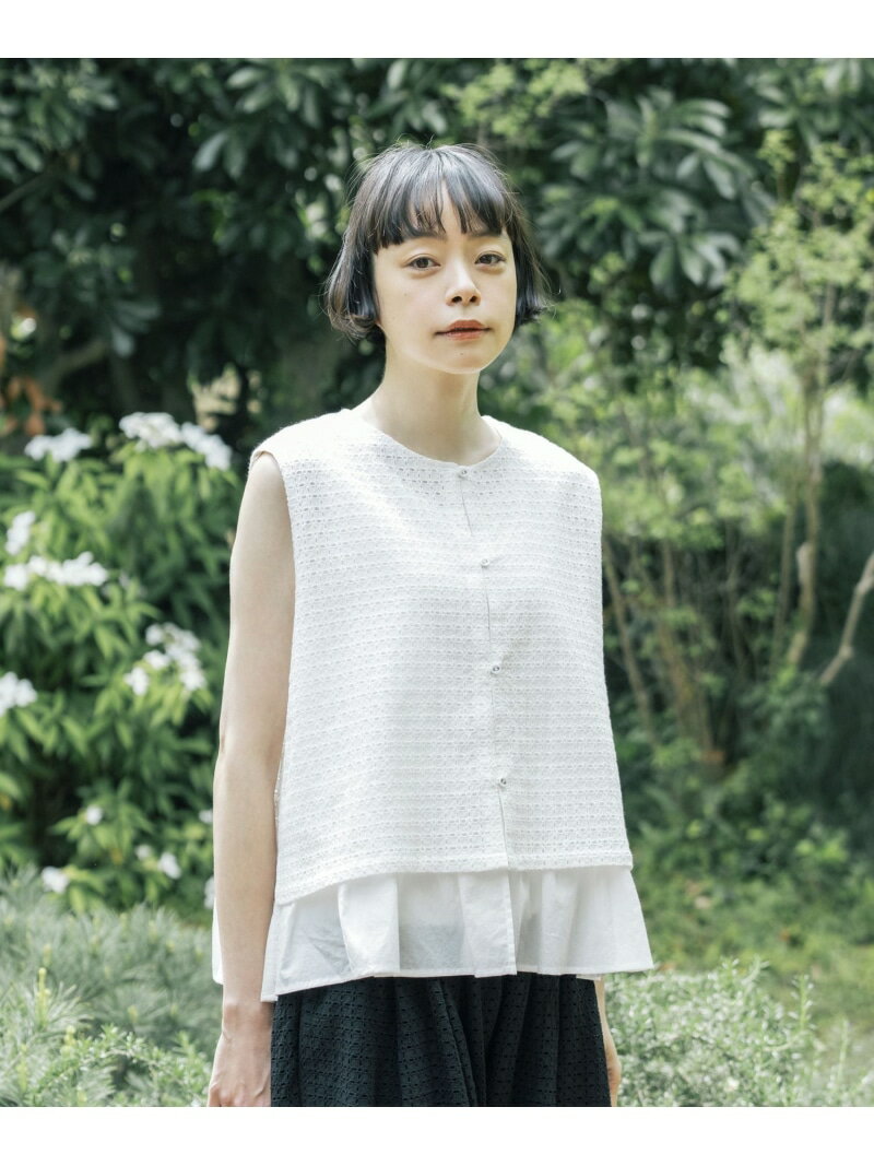 Rakuten - 《natural by clip》カットワークレイヤーベスト natural by clip スタディオクリップ トップス シャツ・ブラウス ブラック ホワイト【送料無料】[Rakuten Fashion]