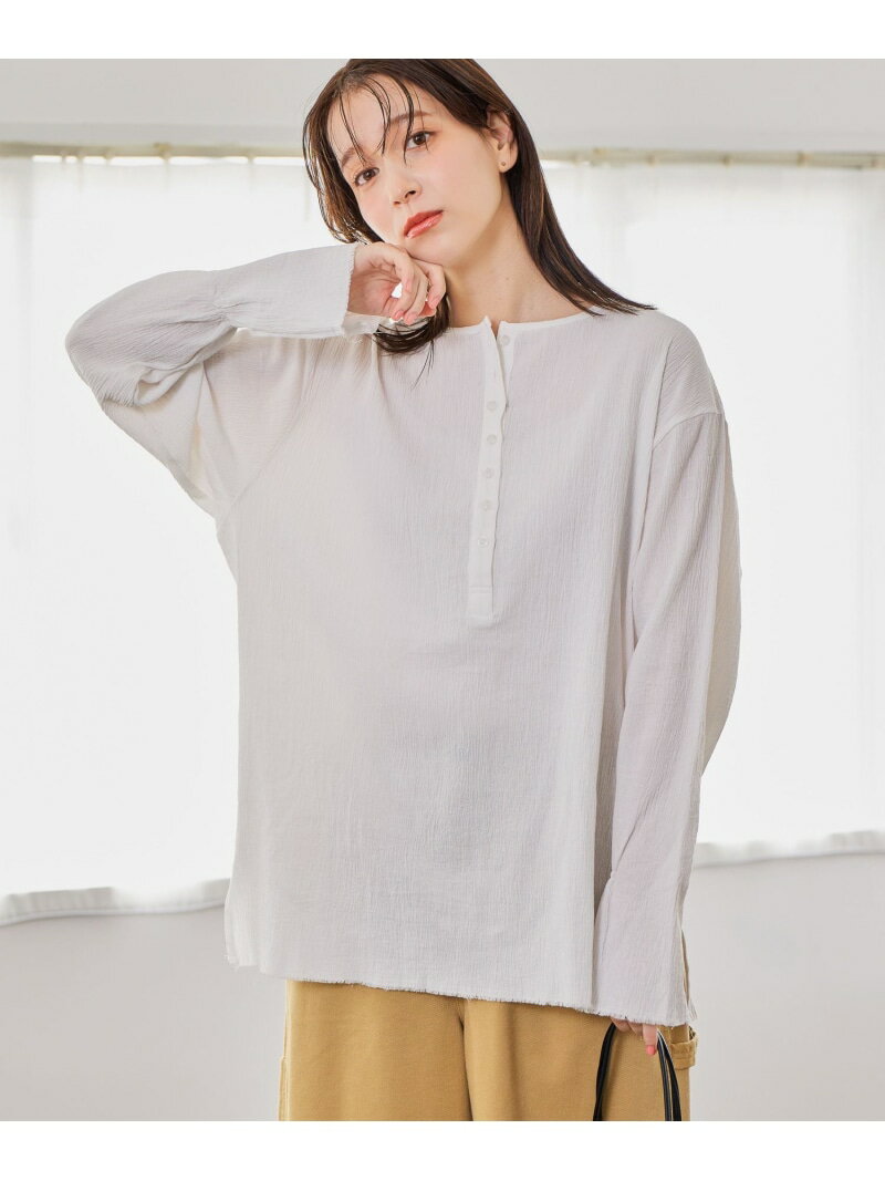ヘンリーネックスリットブラウス studio CLIP スタディオクリップ トップス シャツ・ブラウス ホワイト【送料無料】[Rakuten Fashion]