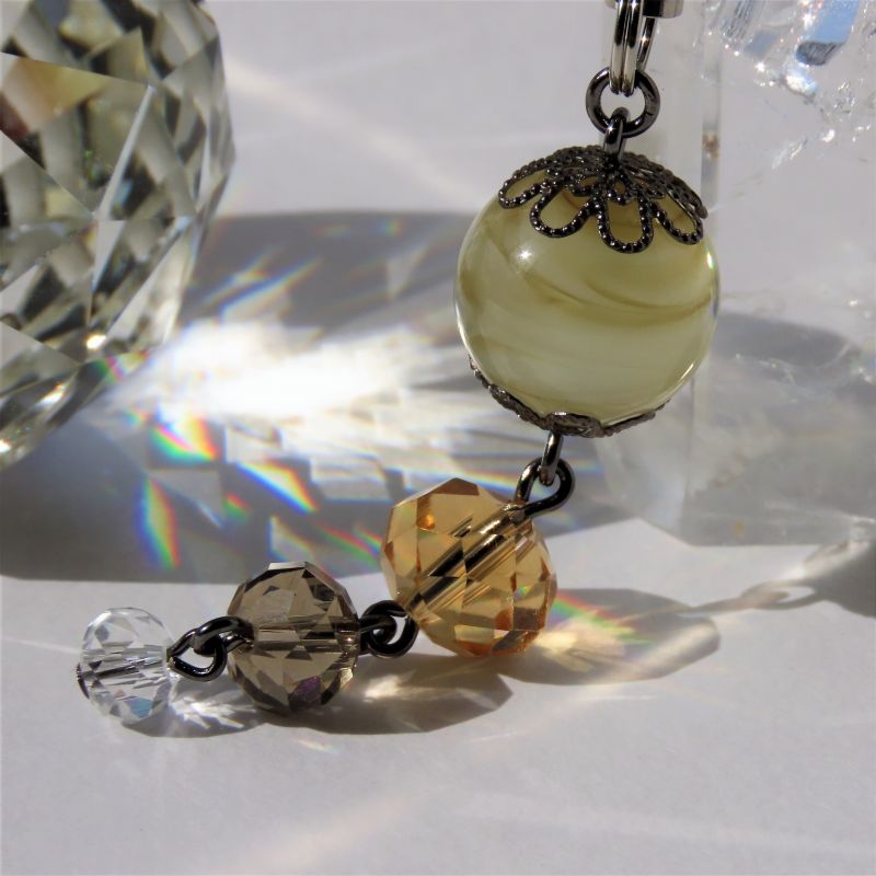 とんぼ玉 ストラップ スマホ 携帯 飾り ブラウン 茶色 ユニセックス 男女兼用 根付 提げ物 提物 大阪 お土産 その1