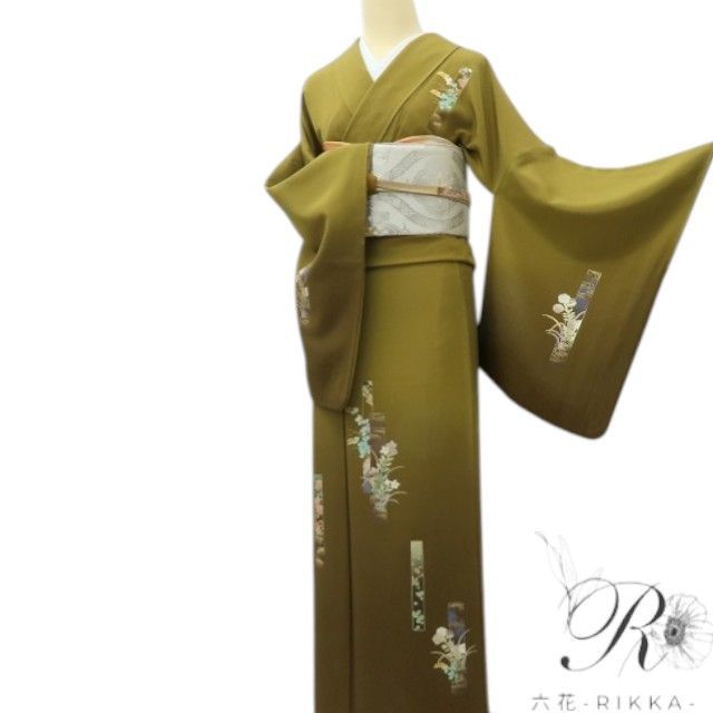 《15%OFFクーポン★6/26(金)01:59まで》【中古】六花-RIKKA- 美品 正絹 金彩友禅 和田光正落款 トールサイズ 撫子 桔梗 菊 付下げ 着物 A4732 リサイクル着物