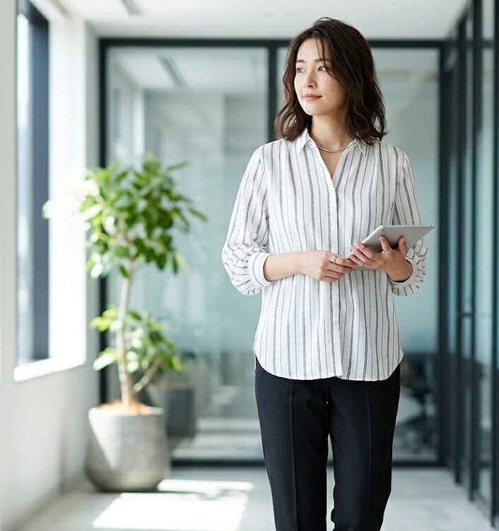 暑い日でも涼やか＆快適に エアリーツイル素材 シャツチュニック（M❘L）ブルー・ピ...