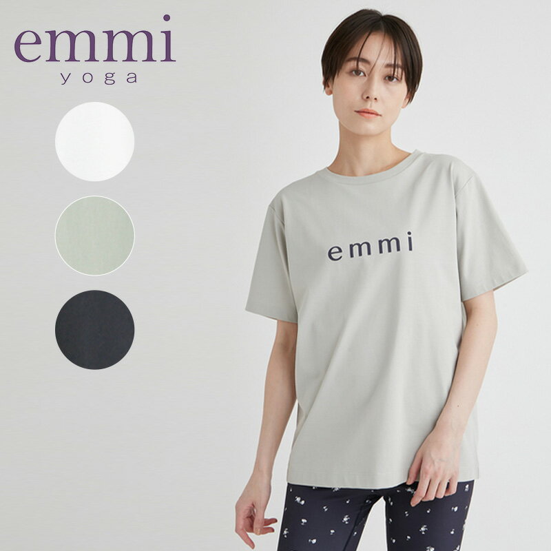 エミ アトリエ emmi atelier トップス eco emmiロゴバックシャンTシャツ 13WCT242057 2024SS 半袖 スポーツウェア ヨガ ピラティス ダンス レディース おしゃれ かわいい ロゴ入り ロゴ Tシャ…