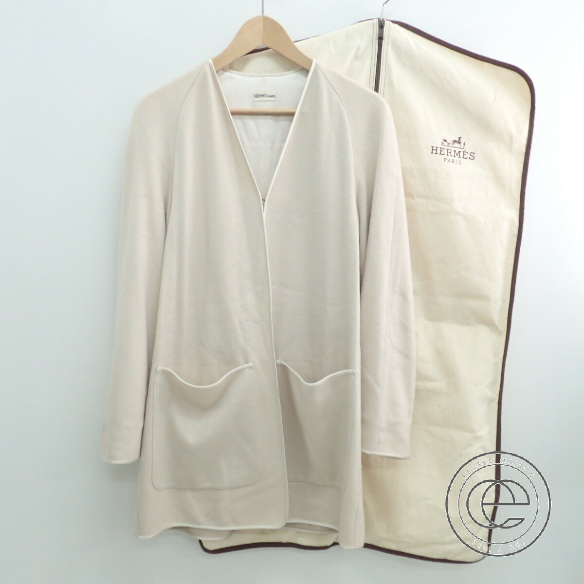 HERMESエルメス マルジェラ期 カシミヤ100％ 前開きノーカラージャケット34 ベージュ レディース 【中古】のサムネイル