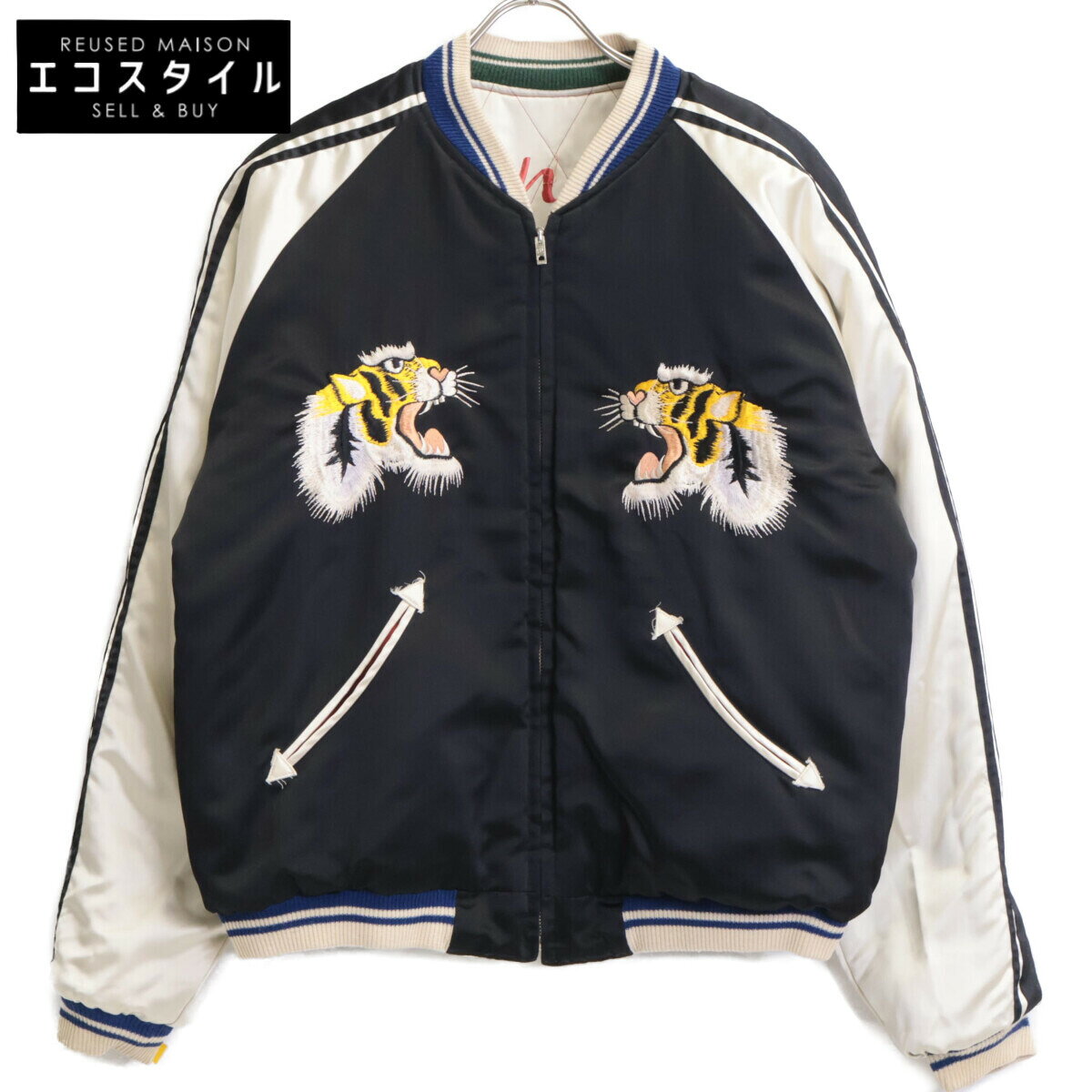 【eco】 【cacfbbac】TAILOR TOYO / テーラ―東洋 M18484 ブラック×ホワイト 虎・舞妓・牡丹・富士 リバーシブルスカジャン ジャケット 商品詳細 商品番号7765400000112674 ブランドテーラ―東洋 タイプM18484 ブラック×ホワイト 虎・舞妓・牡丹・富士 リバーシブルスカジャン カラーブラック 素材ポリエステル サイズ 表記サイズ：L着丈：58cm身幅：58cm袖丈：脇下から54cm (若干の誤差はご了承下さい。) 付属品－ コンディション コンディションB 外側ランクB内側ランクB 通常使用に伴う若干の使用感のあるお品物でございます。襟周り、袖口、裾に若干毛羽立ち、袖口にほつれがございます。 ≫ 状態ランクについての詳細はこちら 関連商品 #ジャケット#ブラック#メンズ#コンディションB#ポリエステル テーラ―東洋の他のアイテムを見る