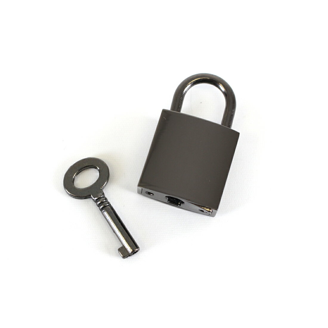 楽天市場】南京錠 バッグ（バッグ・小物・ブランド雑貨）の通販