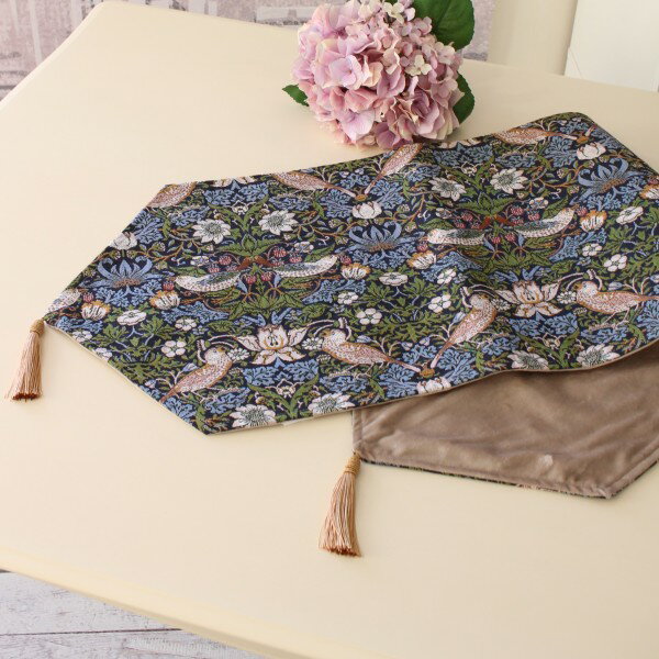 テーブルランナー ゴブラン 120cm テーブルセンター L バードベリー ストロベリー いちご 鳥 ゴブラン..