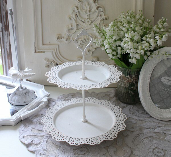 ホワイトアンティーク ブリキ2段プレート ケーキスタンド 組立式 可愛い シャビーシック シャビー アンティーク風 輸入雑貨 アンティーク 雑貨 姫系 おしゃれ