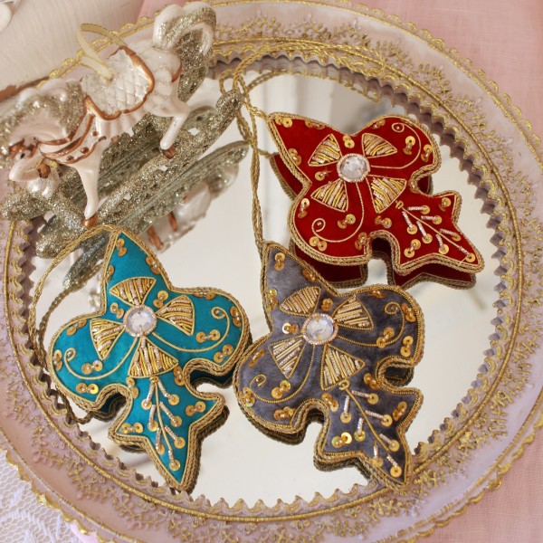 クリスマスツリー オーナメント ハンドメイド ビーズ 刺繍 クロス 百合の紋章 オーナメント飾り ハンドメイド クラシック クリスマスギフト アンティーク風 輸入雑貨 アンティーク クリスマス装飾 可愛い おしゃれ クラシカル ヨーロピアンの商品画像 3